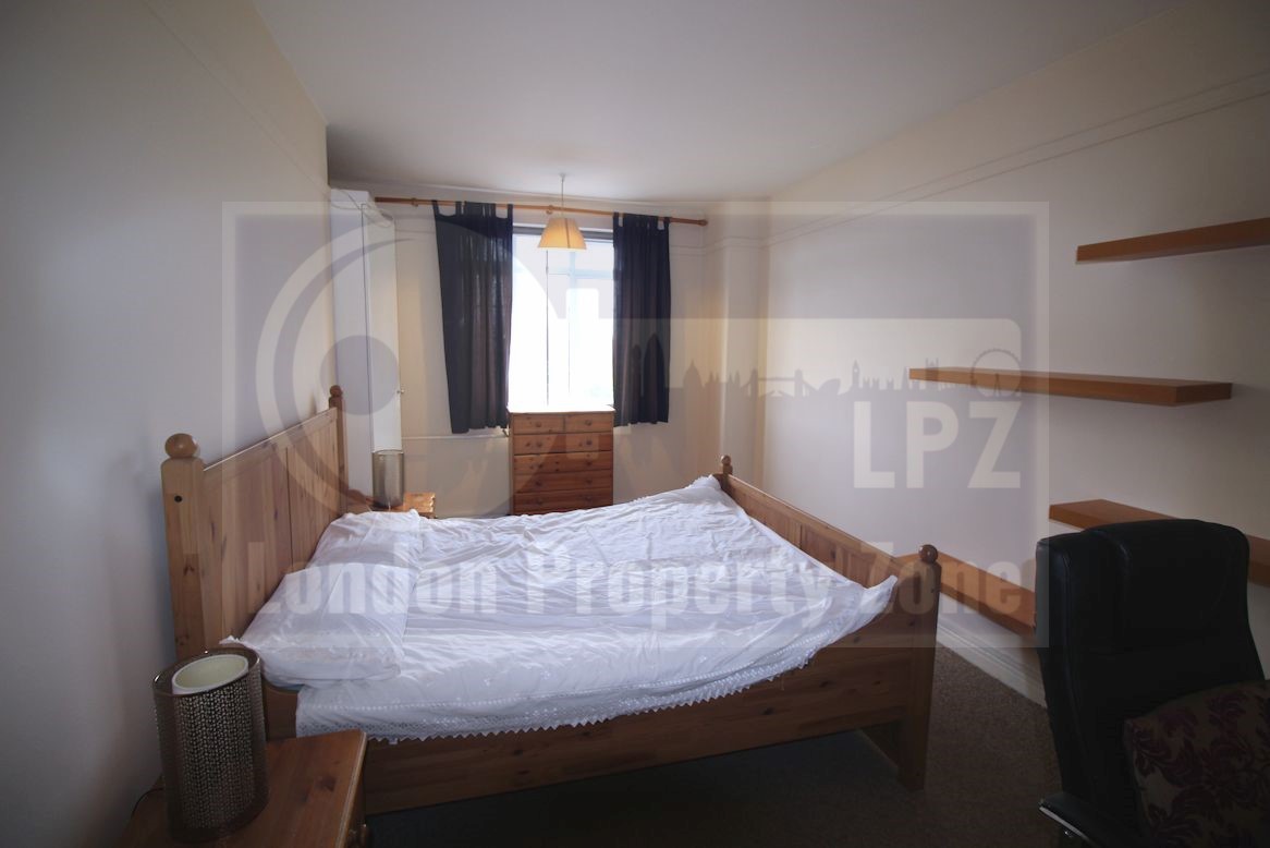 Hammersmith,United Kingdom,4 Bedrooms Bedrooms,2 BathroomsBathrooms,Flat / Apartment,1075