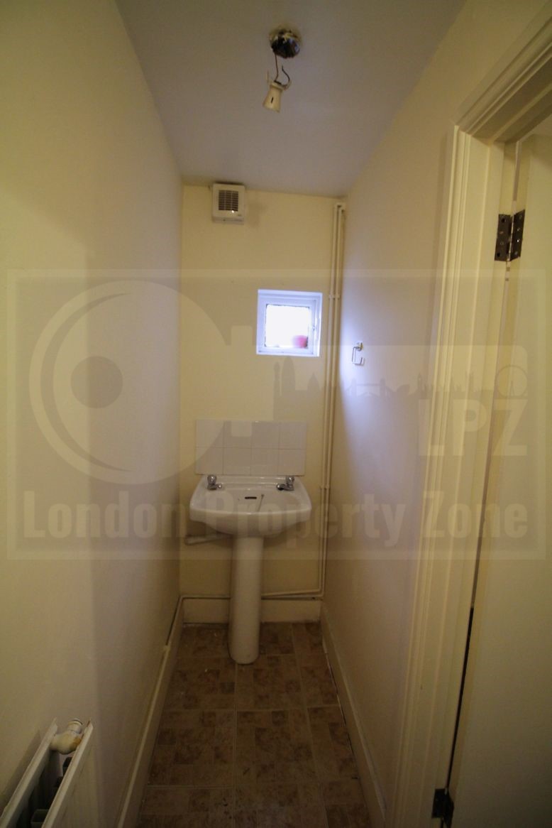 Hammersmith,United Kingdom,2 Rooms Rooms,1 BathroomBathrooms,Office,1094