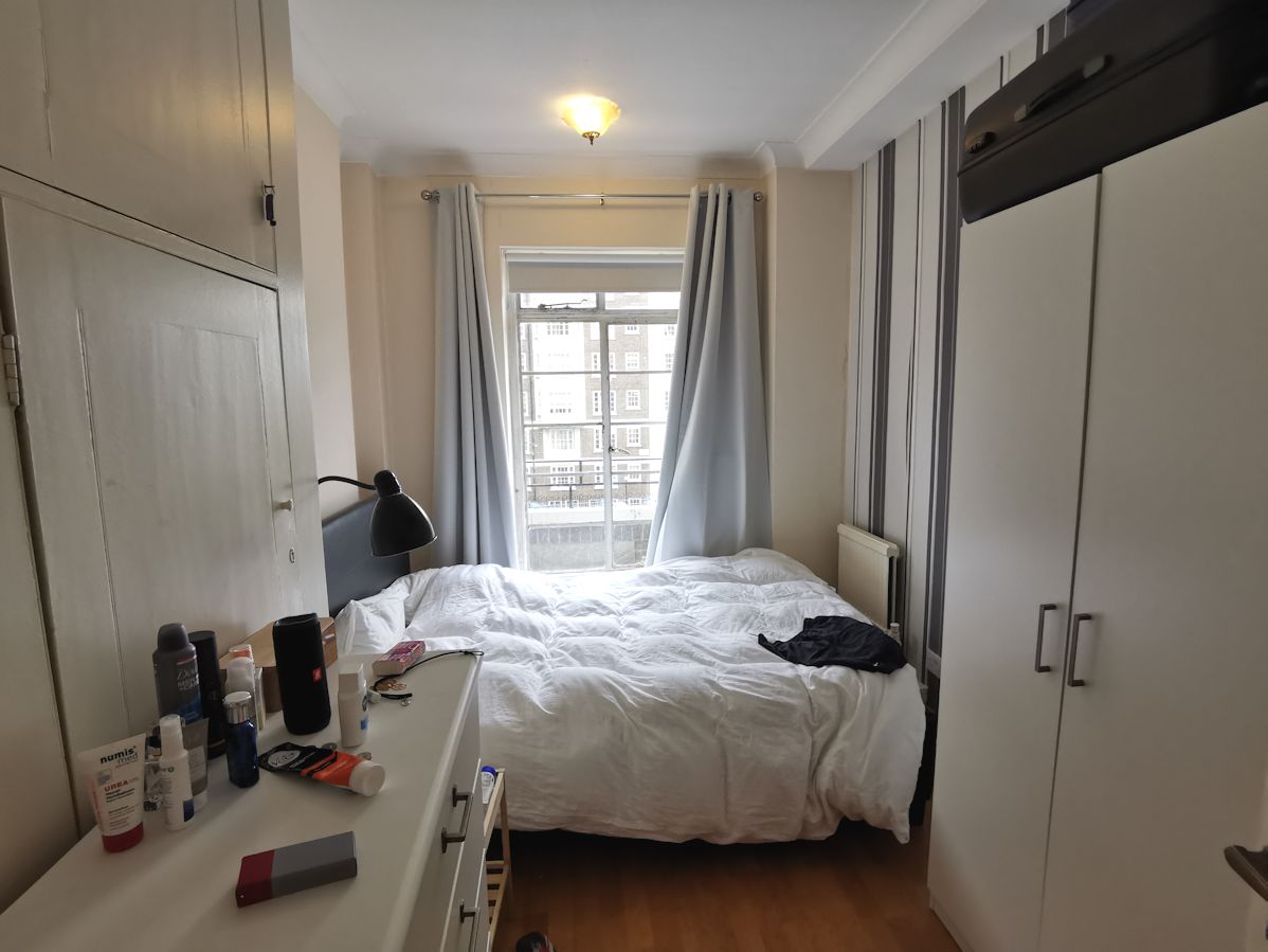 2 bed, flat to let ,in, Park Road, Baker St, opposite ,Regents Park, and LBS, letting agents, London Property Zone, Baker Street letting agents, Rossmore Court, Sandfords, 
