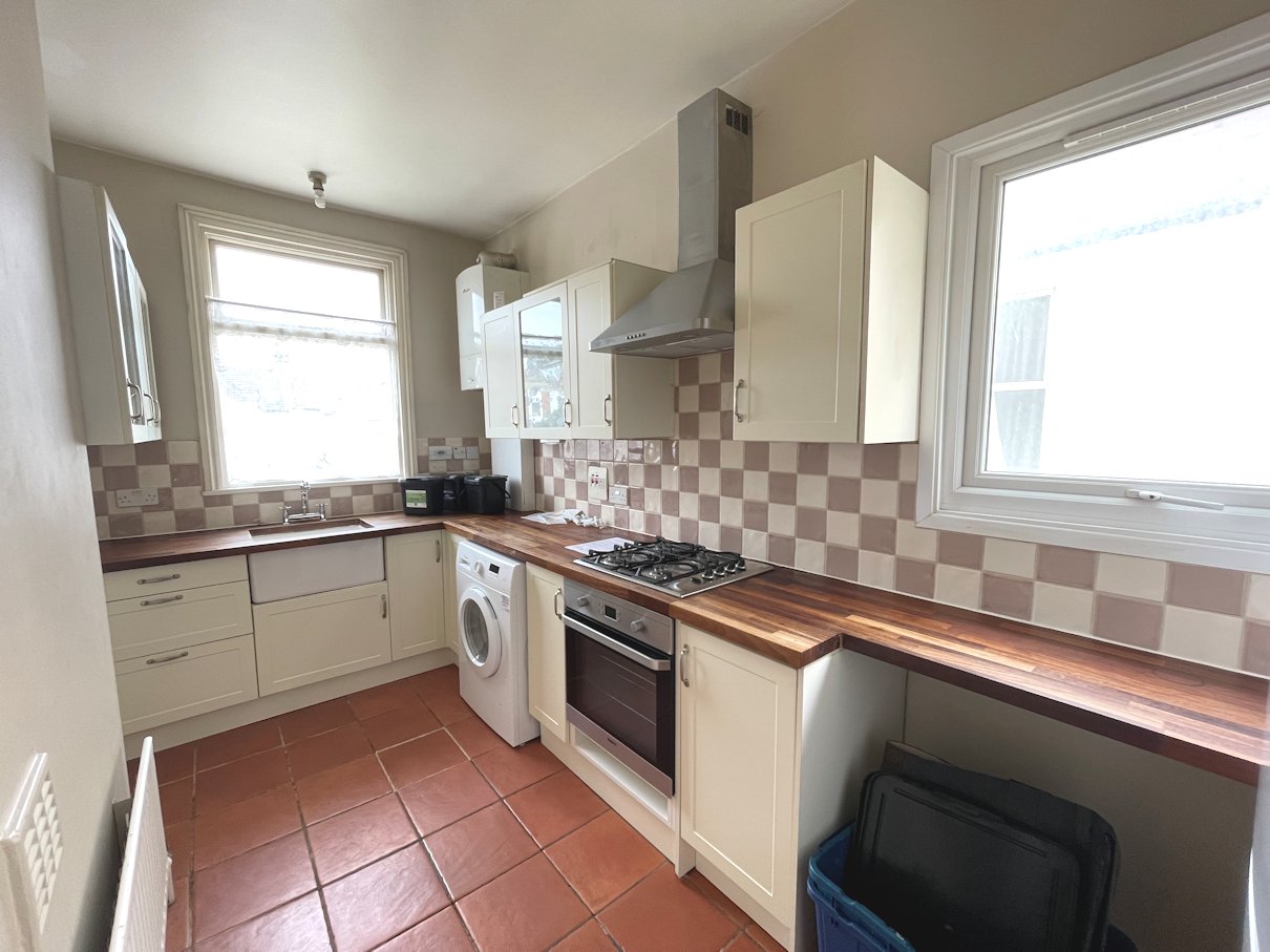 2 bed, flat, in Kidderminister Road, Croydon CR0, crodon letting agent, london property zone