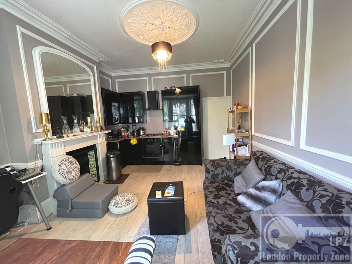 1 bed flat to rent in Hammersmith Grove, W6