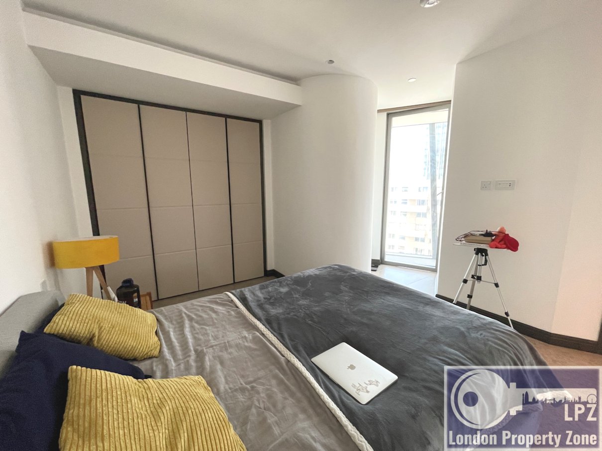 Manahan studio, FOR SALE, in, One Blackfriars, London SE1, flat for sale, London property zone
